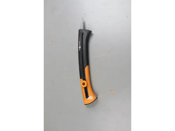 Пила садовая SW75 FISKARS Xtract уцененный (0527947200)