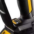 Гайковерт ударный аккумуляторный RUNTEC PRO RT-IW2100 (3/4", 20 В, 2*9 Ач, 2100 Нм)