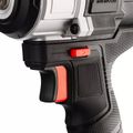 Гайковерт ударный аккумуляторный RUNTEC TECHNIC RT-IW800T (1/2", 20 В, 2*4 Ач, 800 Нм)