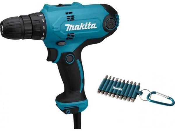 Дрель-шуруповерт MAKITA DF 0300X3 в кор. + набор бит (10 шт.)