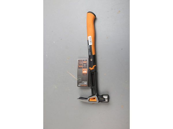Молоток столярный XXL 22/16 FISKARS уцененный (0094174663)