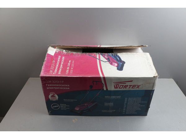 Газонокосилка электрическая WORTEX LM 3213-1 P 1200 Вт, шир.32 см уцененный (0267499176)