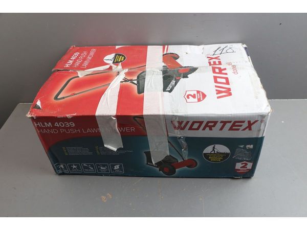 Газонокосилка механическая WORTEX HLM 4039 шир. 400 мм., выс. 16-39 мм. уцененный (0723299584)