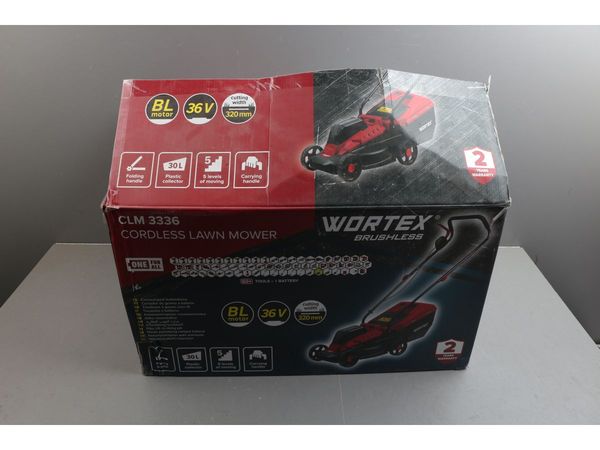 б/у Газонокосилка аккумуляторная WORTEX CLM 3336 в кор. ALL1 XLT SOLO БЕСЩЁТ.ДВИГ., 18В+18В, шир.3