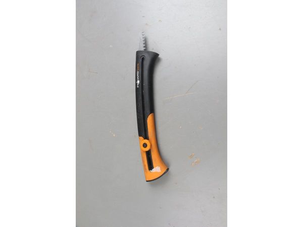 Пила садовая SW75 FISKARS Xtract уцененный (0527947200)
