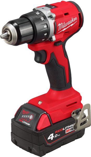 Аккумуляторная безударная дрель-шуруповерт Milwaukee M18 BLDDRC-402C (замена для 4933464539) (Арт. 4933492834)