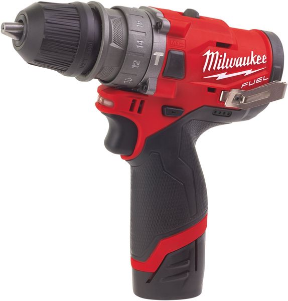 Аккумуляторная ударная дрель-шуруповерт со сменным патроном Milwaukee M12 FPDX-202X FUEL (Арт. 4933464136)